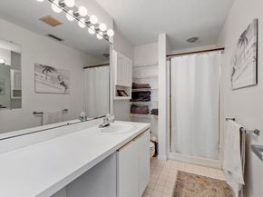 47 Pointe Rok Dr 47, Worcester MA 01604