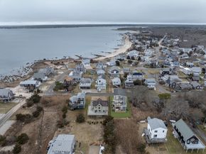 8 Channel St, Mattapoisett MA 02739