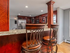 100 Shawna St, Fitchburg MA 01420