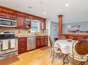 100 Shawna St, Fitchburg MA 01420
