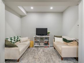 249 Everett St 2, Boston MA 02128