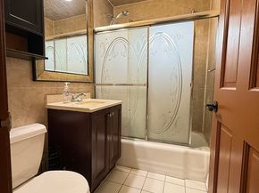 215 Washington Ave 9, Chelsea MA 02150