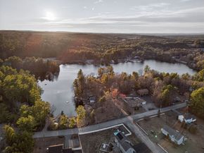 43 Mohawk Dr, Gardner MA 01440