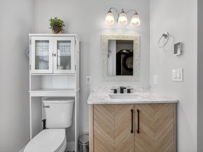 43 Mohawk Dr, Gardner MA 01440