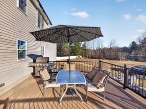 43 Mohawk Dr, Gardner MA 01440