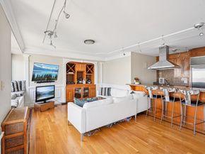 65 East India Row PHE, Boston MA 02110