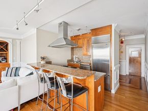 65 East India Row PHE, Boston MA 02110