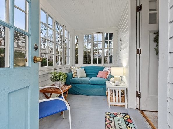 31 Barnard Rd, Worcester MA 01605