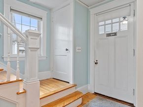 31 Barnard Rd, Worcester MA 01605