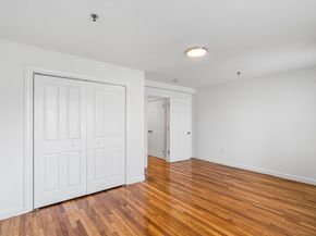 218 Humboldt Ave 218, Boston MA 02121