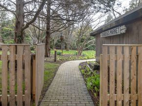 23 Prospect Rd, Mattapoisett MA 02739
