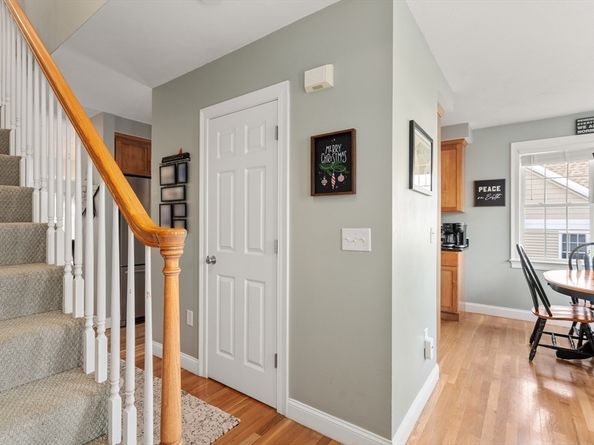 123 Carrington Ln 123, Uxbridge MA 01569