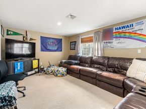 123 Carrington Ln 123, Uxbridge MA 01569
