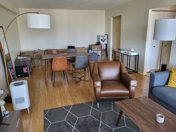33 Pond Ave. 915, Brookline MA 02445