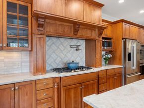 15 Saddle Lane, Hanover MA 02339