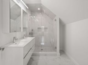 202 Washington Street A, Wellesley MA 02481