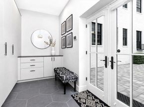 102 Saint Botolph St, Boston MA 02115