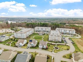 1 Francis Drive 309, Andover MA 01810