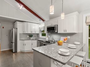 35-35B Beachview Ave, Malden MA 02148