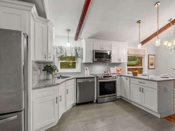 35-35B Beachview Ave, Malden MA 02148