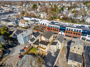 126 Pleasant St, Marblehead MA 01945