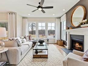 21 Emerald Run 0013, Shrewsbury MA 01545