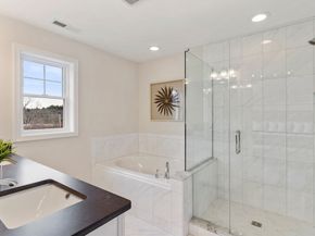 21 Emerald Run 0013, Shrewsbury MA 01545