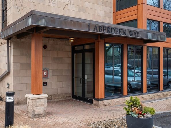 1 Aberdeen Way 109, Cambridge MA 02138