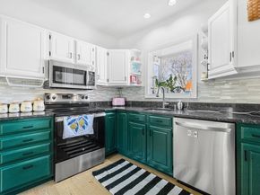 17 Vale Rd, Wakefield MA 01880