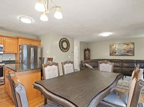 18 Meena Dr, Worcester MA 01603
