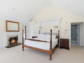 192 Prospect St, Hingham MA 02043