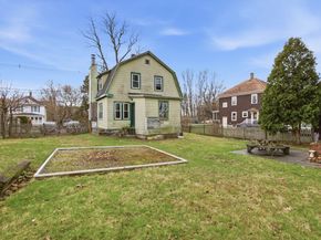 513 Maple St, Danvers MA 01923