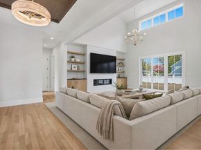 125 West Plain Street, Wayland MA 01778