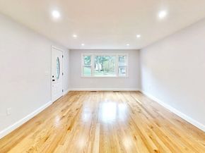 8 Reardon Rd, Hudson MA 01749