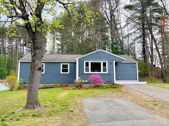 8 Reardon Rd, Hudson MA 01749