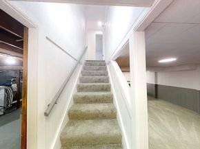 8 Reardon Rd, Hudson MA 01749