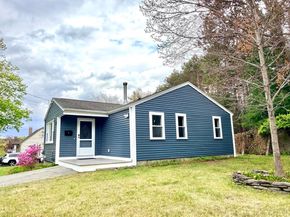 8 Reardon Rd, Hudson MA 01749