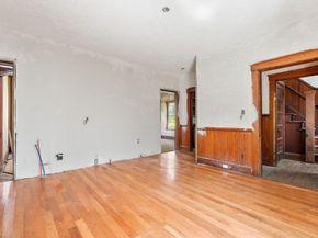19 Francis St, Fitchburg MA 01420