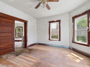19 Francis St, Fitchburg MA 01420