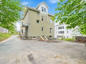 19 Francis St, Fitchburg MA 01420