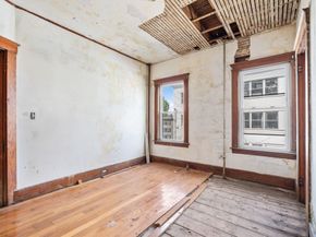 19 Francis St, Fitchburg MA 01420