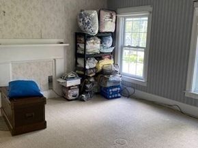 27 A-B Grafton St, Millbury MA 01527