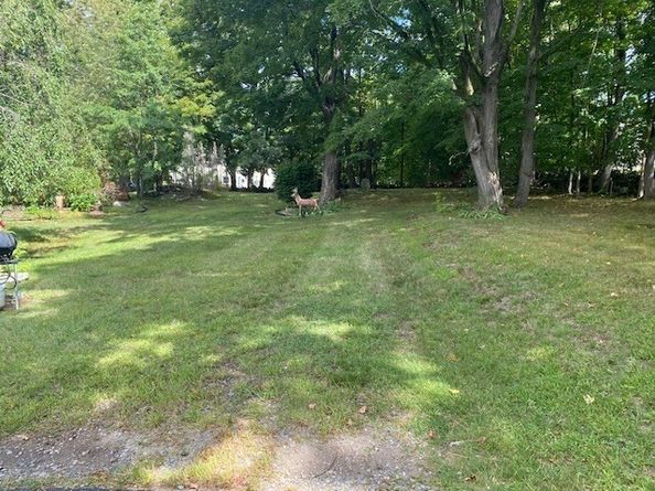 27 A-B Grafton St, Millbury MA 01527