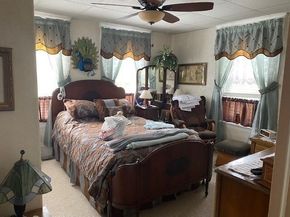 27 A-B Grafton St, Millbury MA 01527