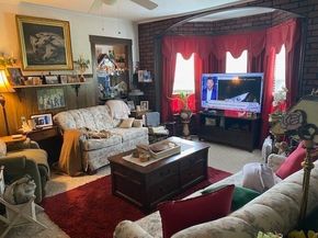 27 A-B Grafton St, Millbury MA 01527