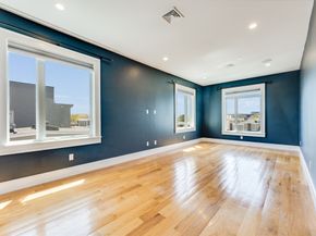 17 Vinton Street 5, Boston MA 02127