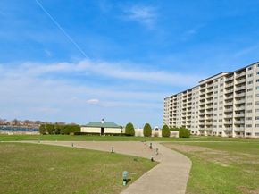 200 Cove Way 113, Quincy MA 02169