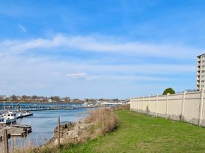 200 Cove Way 113, Quincy MA 02169