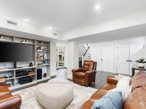 160 Norfolk St A, Cambridge MA 02139
