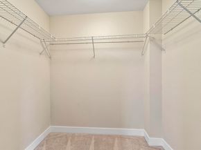 321 Hammond Pond Pkwy 103, Brookline MA 02467